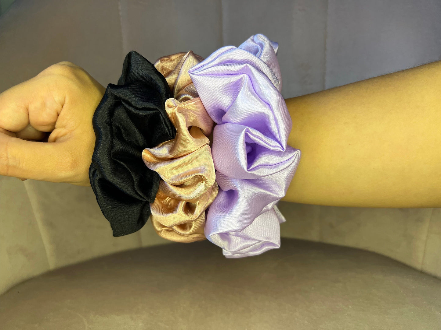 Dusty pink scrunchie